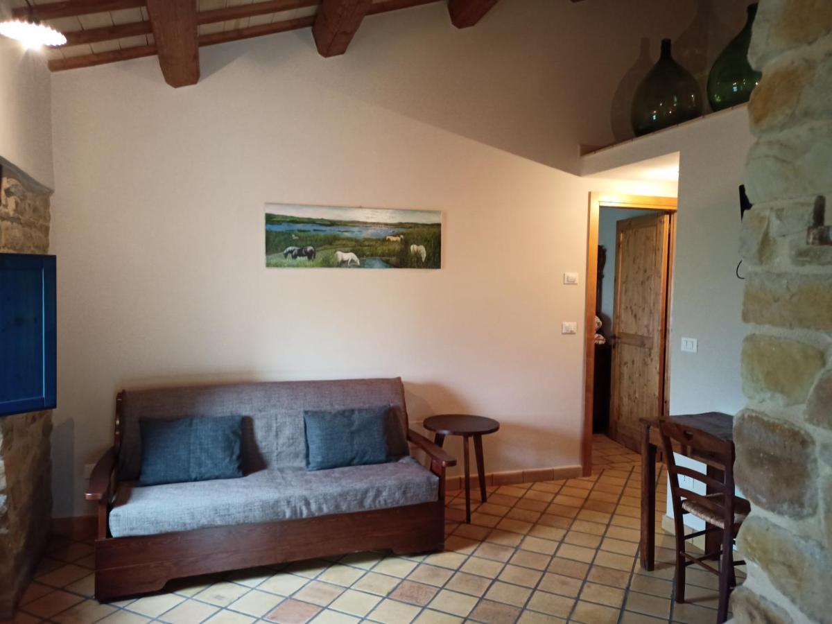 La Stradella Appartamenti Vacanze Castiglione Messer Raimondo Luaran gambar